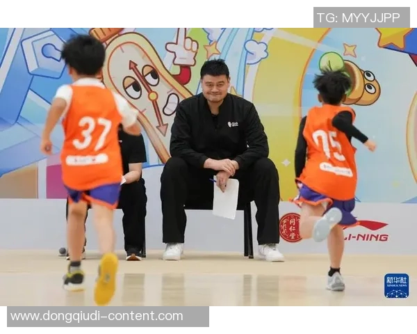 姚明的日常工作生活揭秘如何在篮球与商业之间找到平衡