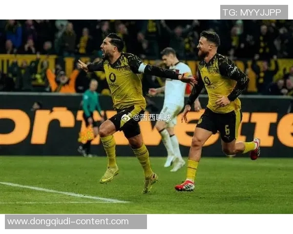 意甲激战:多特蒙德与曼联战成平局补时进球引发全场狂欢 意甲激战:多特蒙德与曼联战成平局补时进球引发全场狂欢