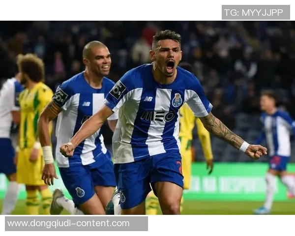 欧冠激战波尔图与拜仁战平点球大战引发争议与热议