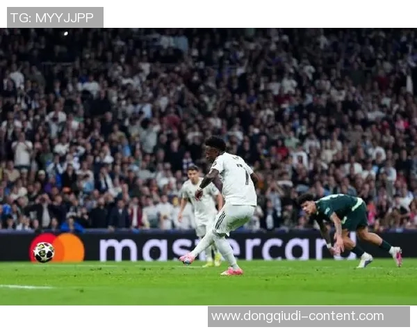 中超精彩对决皇马逆转AC米兰帽子戏法点燃全场激情